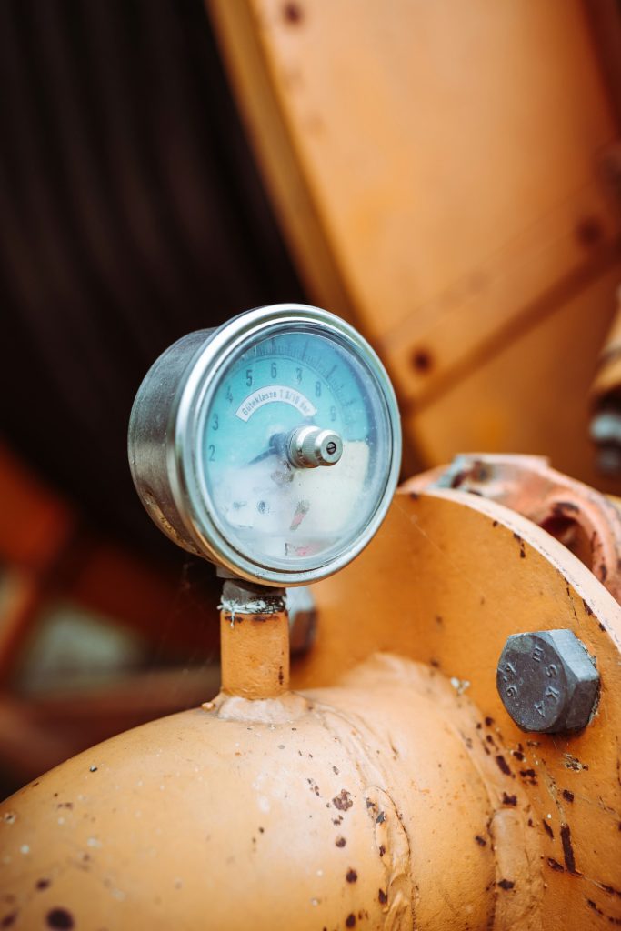 Pressure gauge used to monitor pool filter performance